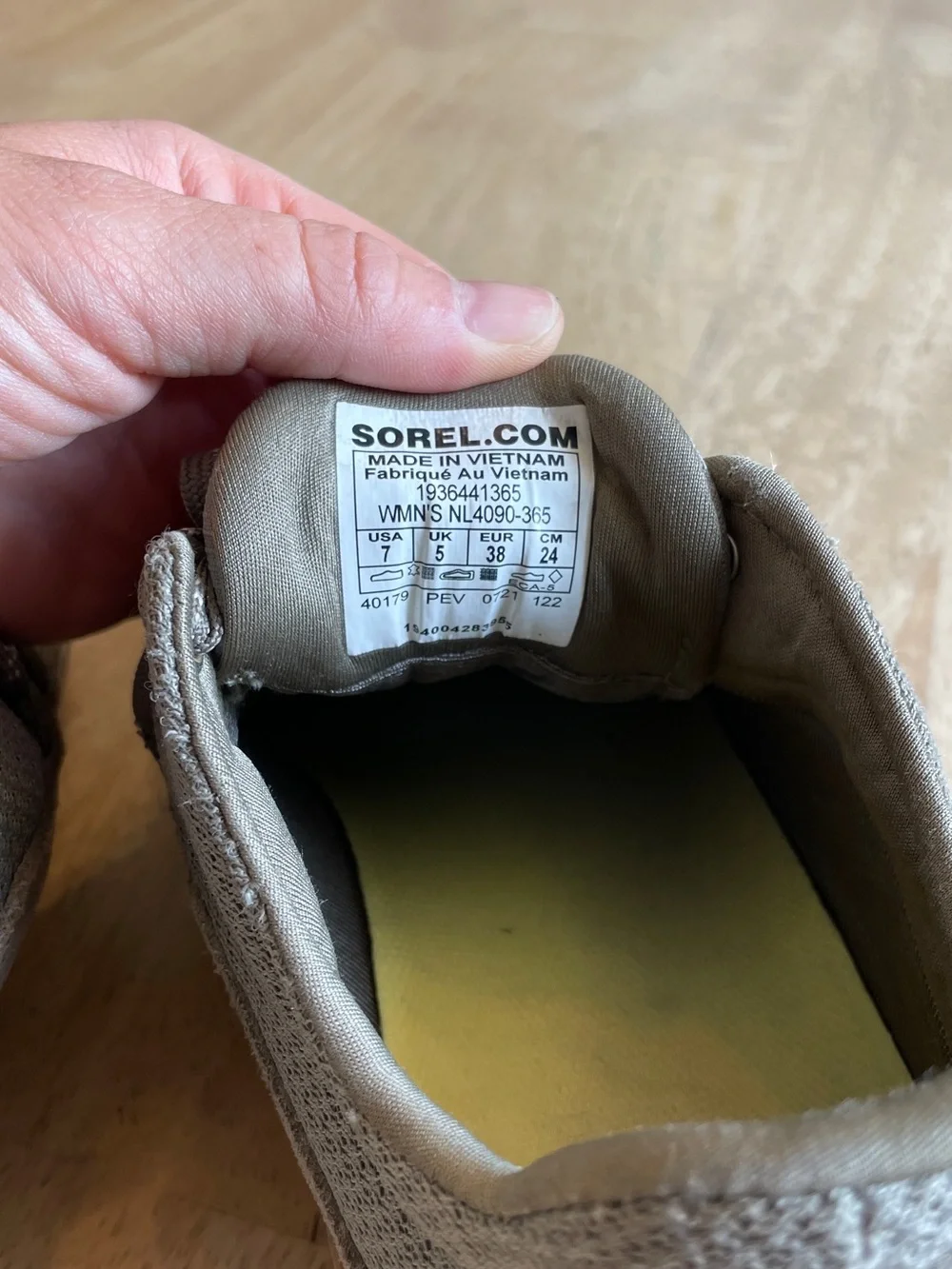 SOREL, Women’s Mesh Waterproof Sneakers, Green / Taupe